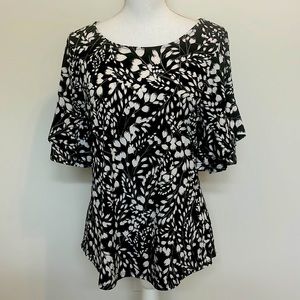 NWT Karen Kane Canyonland Ruffle Sleeve Top Size Large